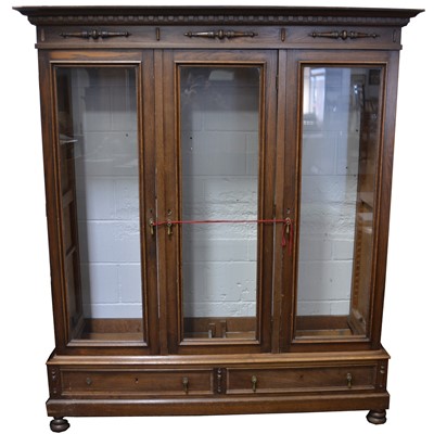 Lot 558 - Continental oak bookcase