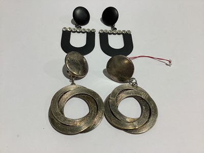 Lot 292 - Bold white metal vintage costume jewellery, Monet, Ciro, Sarah Coventry.