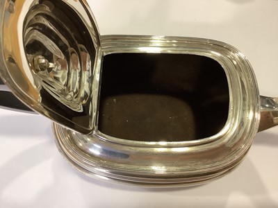 Lot 380 - A silver teapot, Mappin & Webb, Sheffield date mark rubbed