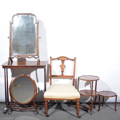 Lot 473 - Quartetto table and other wooden objects.