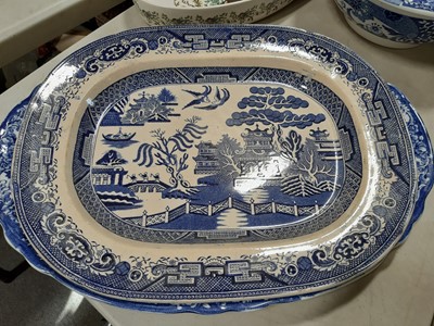 Lot 61 - A small collection of blue and white china.