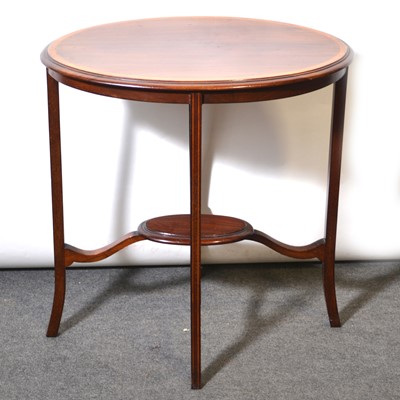 Lot 479 - Edwardian mahogany oval occasional table