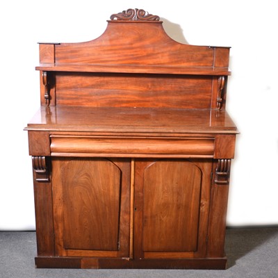 Lot 581 - Victorian mahogany chiffonier