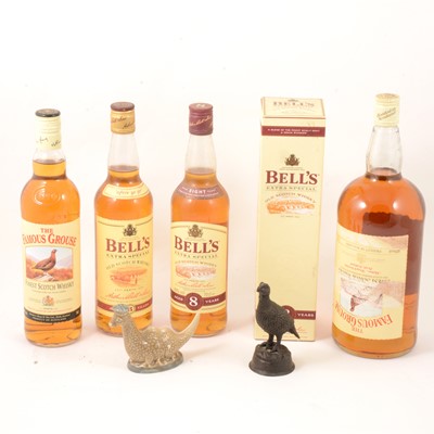 Lot 96 - Assorted blended Scotch whisky - Famous Grouse and Bells