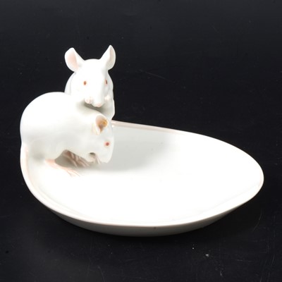 Lot 24 - Dahl Jensen for Bing & Grondahl - a dish with mice.