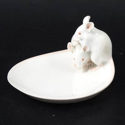 Lot 24 - Dahl Jensen for Bing & Grondahl - a dish with mice.
