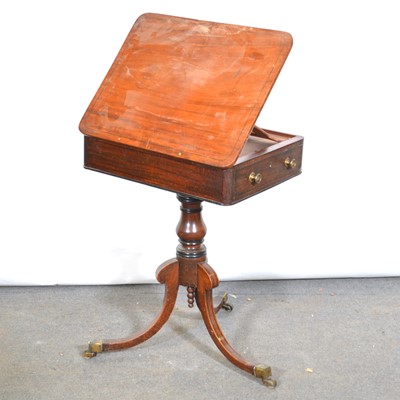 Lot 489 - Victorian mahogany pedestal table