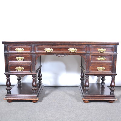 Lot 482 - Edwardian mahogany desk