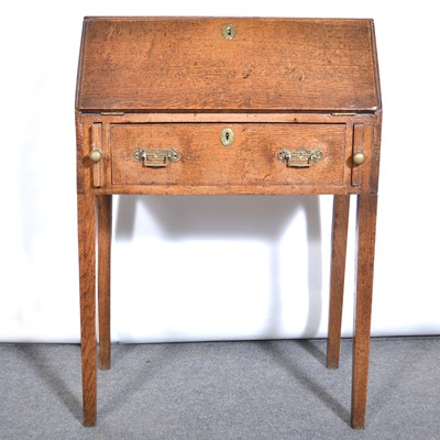 Lot 614 - Small oak bureau