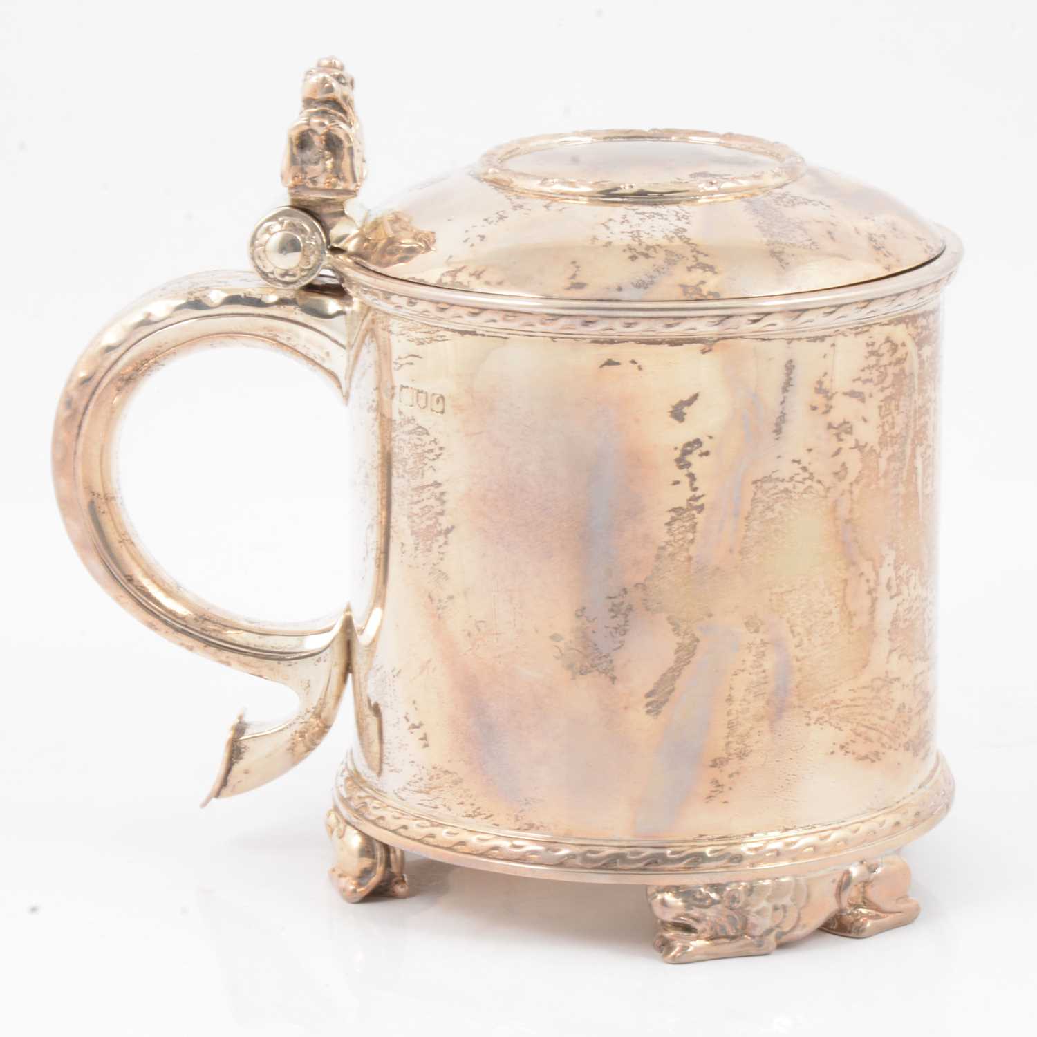 Lot 233 - Silver lidded tankard, Edward Barnard & Sons, London 1909.