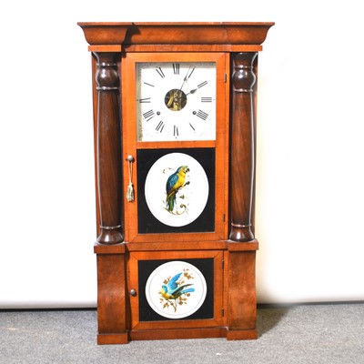 Lot 482 - American shelf clock