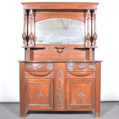 Lot 419 - A late Victorian walnut mirror-back sideboard