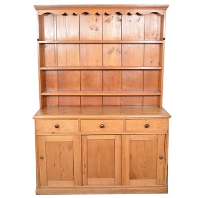 Lot 498 - Pine dresser