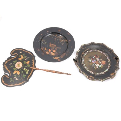 Lot 198 - Victorian papier-mâché dessert plate, plus black lacquered wares.