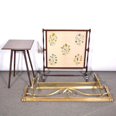 Lot 484 - Firescreen, two fenders and an occasional table