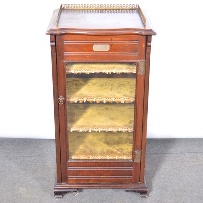 Lot 405 - Late Victorian walnut music cabinet