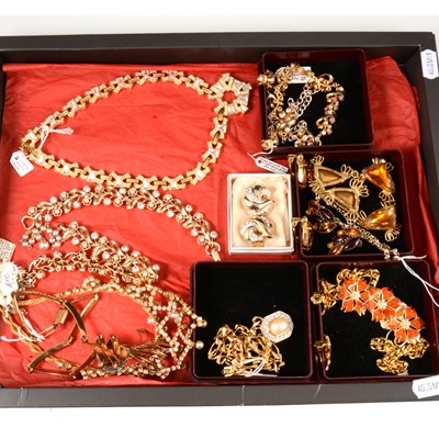 Lot 388 - Suites of vintage costume jewellery, Nina Ricci, Sphinx, Lisner, Soleil.