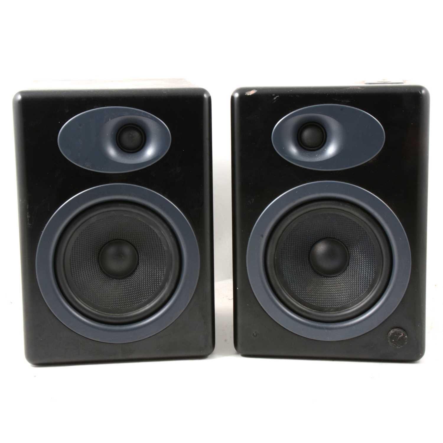Lot 11 - A pair of Audioengine 5 monitor speakers