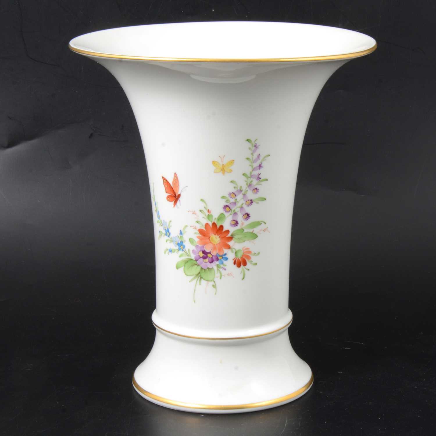 Lot 7 - Höchst porcelain vase.