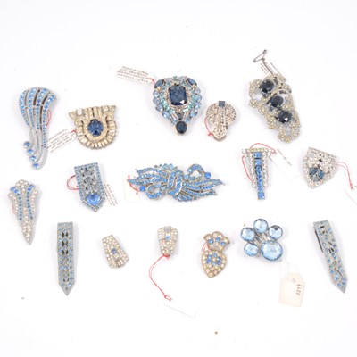 Lot 350 - Sixteen vintage Art Deco dress clips, various shades of blue paste