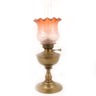 Lot 172 - Edwardian brass oil lamp