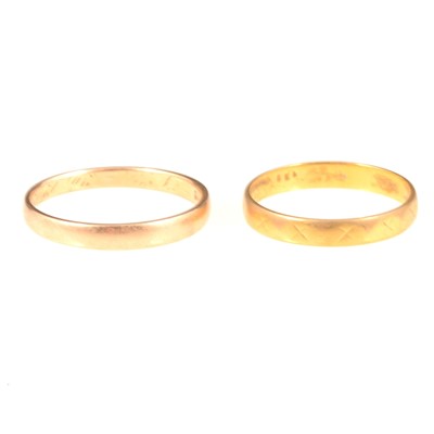 Lot 305 - Two gold wedding rings.