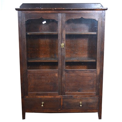 Lot 587 - Oak bookcase