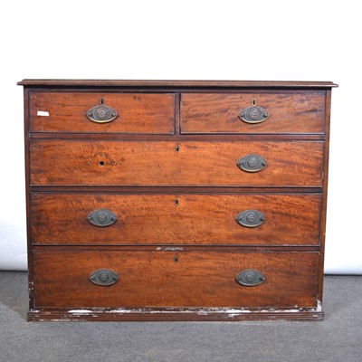 Lot 619 - George III mahogany chest of drawers