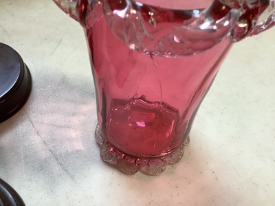 Lot 11 - Cranberry glasswares.