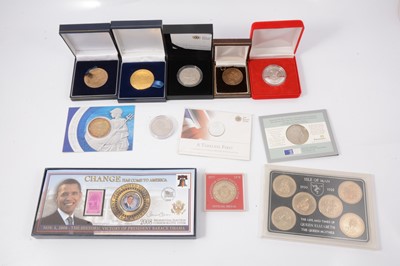 Lot 160 - Collection of coins