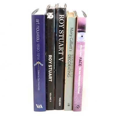 Lot 152 - Quantity of modern reference books, including photography.