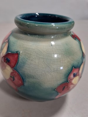 Lot 40 - Moorcroft globe vase