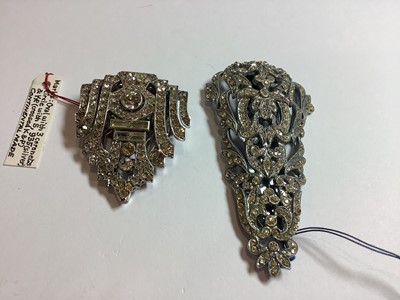 Lot 325 - Vintage paste set brooches, clips earrings, Pennino set.