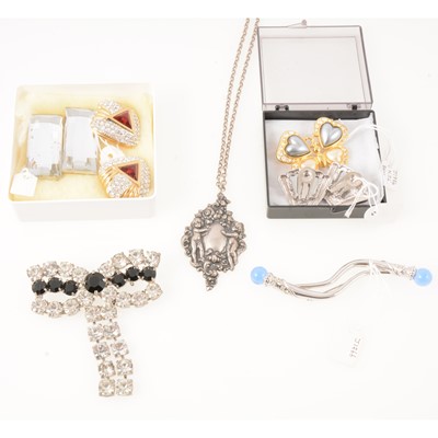 Lot 327 - Contemporary costume jewellery, Weinberg New York, Askew, Charles Jourdan, Sodini, Zappe, Ken Lane.