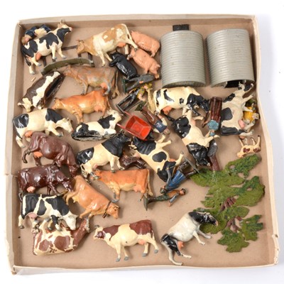 Lot 324 - One tray of painted lead farm figures and animals