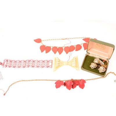 Lot 343 - Wartime Austerity Chic jewellery, lightweight plastic necklaces, earrings, bar pin.