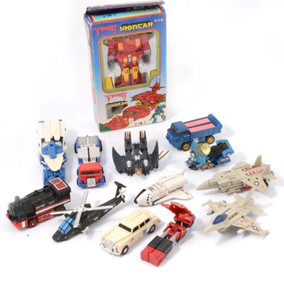 Lot 278 - Transforming toys and figures