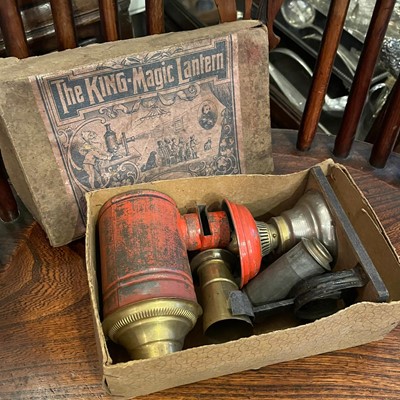Lot 171 - A rare “The King-Magic Lantern” toy tin magic lantern