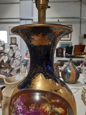Lot 98 - Porcelain vase-shaped table lamp.