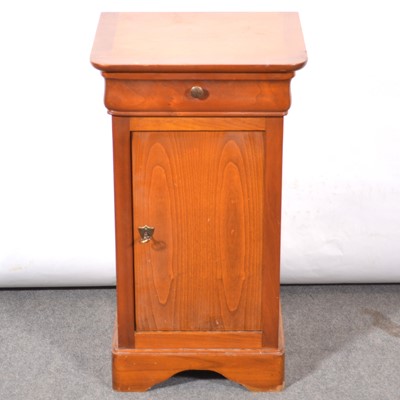 Lot 345 - Victorian style bedside table