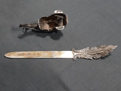 Lot 185 - Small silver and white metal items.
