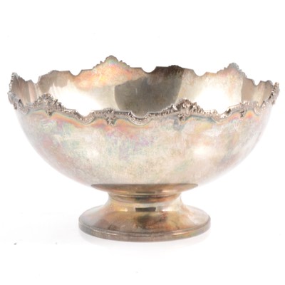 Lot 186 - Silver pedestal bowl, J B Chatterley & Sons Ltd, Birmingham 1959.