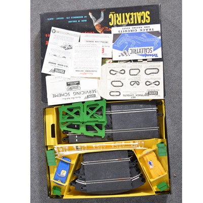 Lot 267 - Scalextric slot-car racing set, CM.33