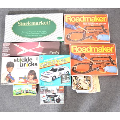 Lot 306 - Mixed vintage toys and games