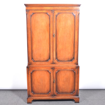 Lot 355 - Reproduction mahogany drinks cabinet