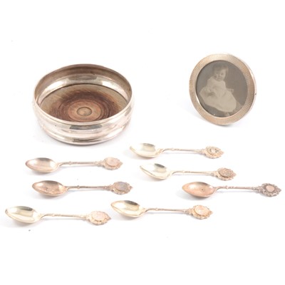 Lot 187 - George III style circular silver coaster, C J Vander Limited, London 1971, and other small silver.