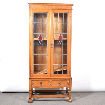 Lot 466 - Oak bookcase