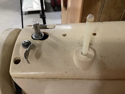 Lot 177 - Vintage Singer sewing machine.