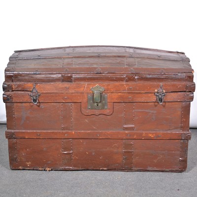 Lot 442 - Large vintage cabin trunk