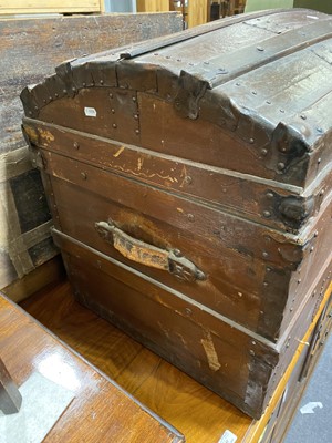 Lot 442 - Large vintage cabin trunk